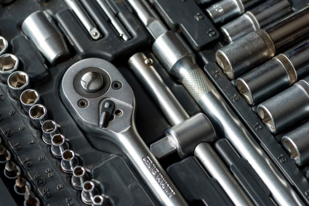 A few car repair tools for car enthusiasts